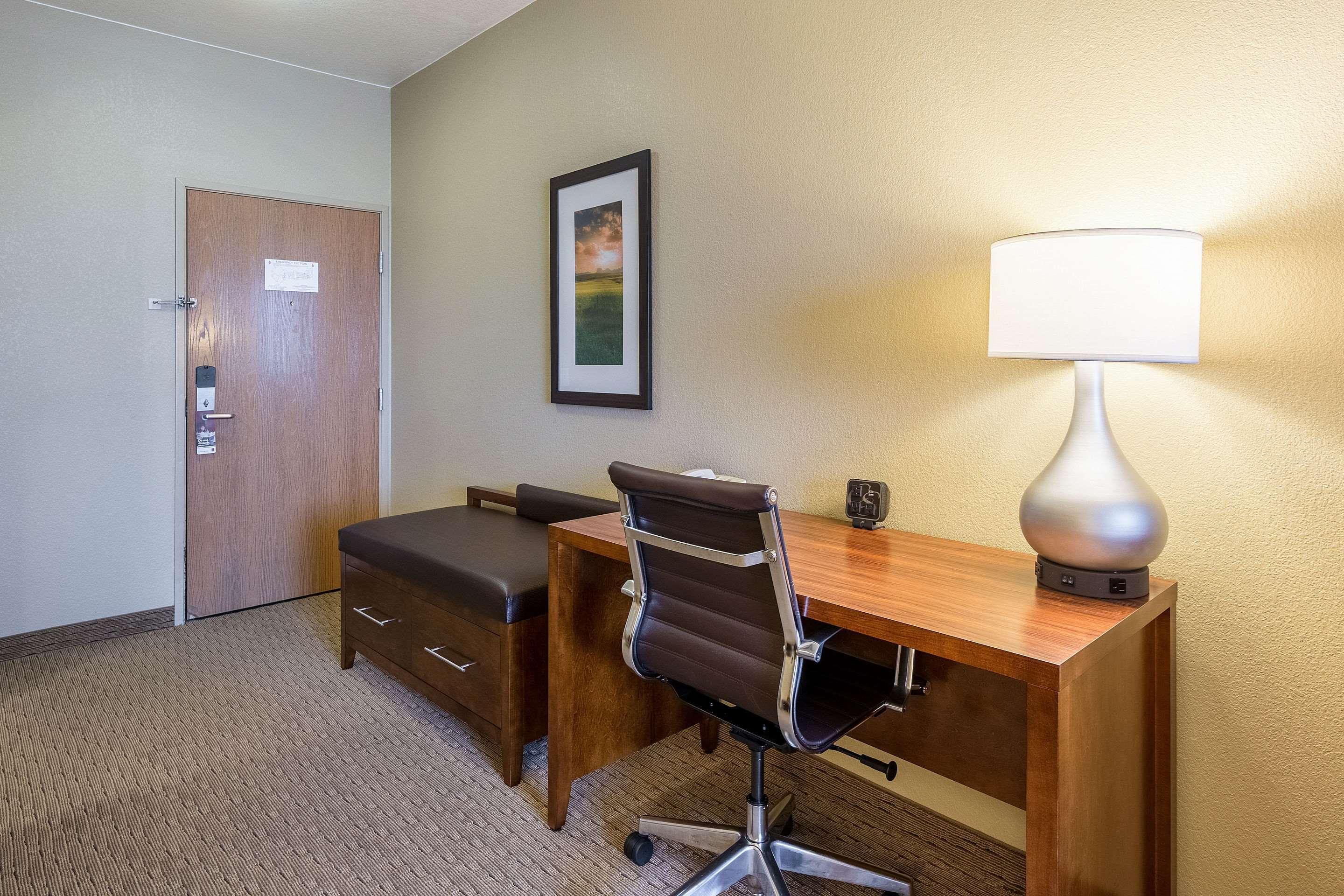 Comfort Suites Μπέρλινγκτον Εξωτερικό φωτογραφία