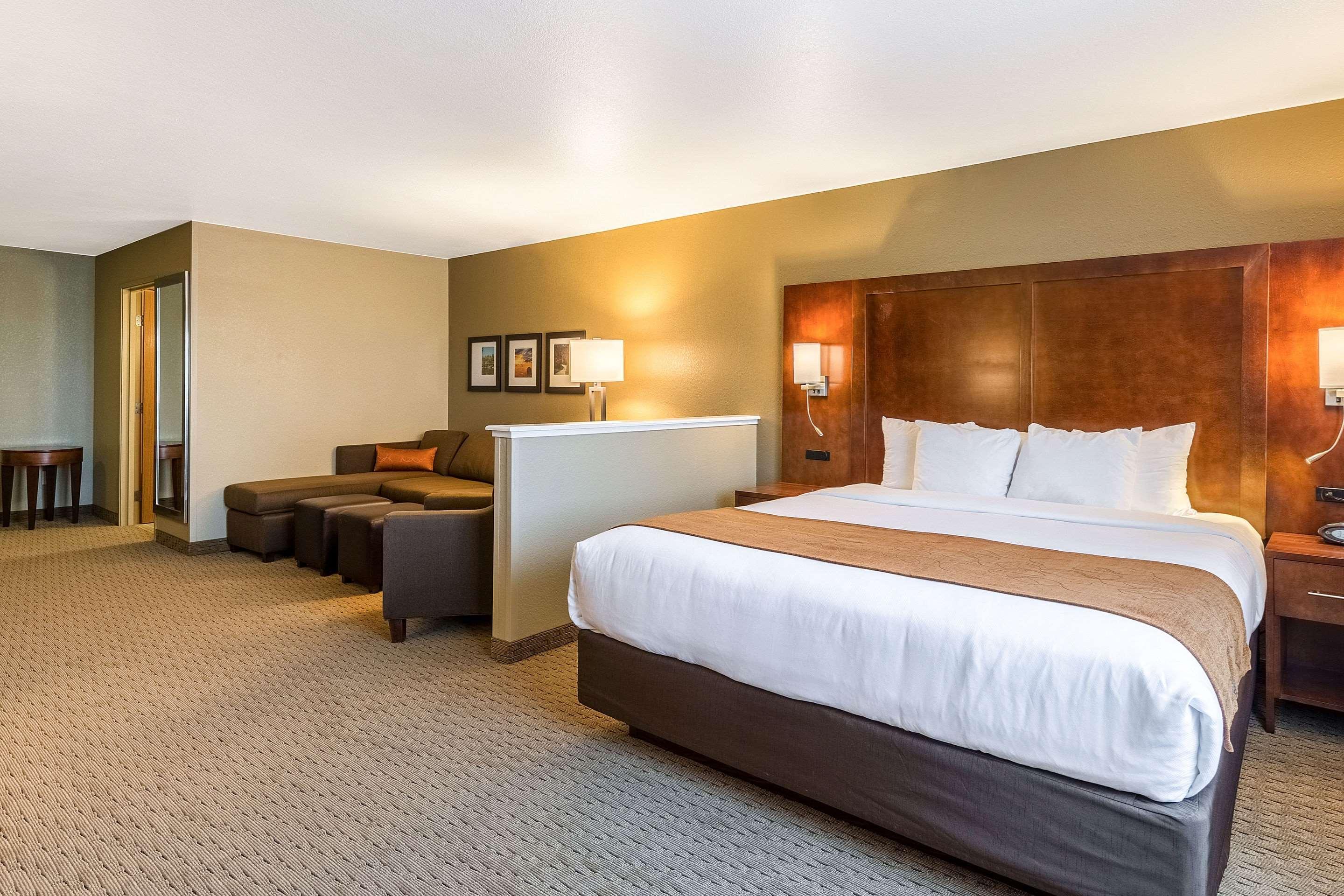 Comfort Suites Μπέρλινγκτον Εξωτερικό φωτογραφία