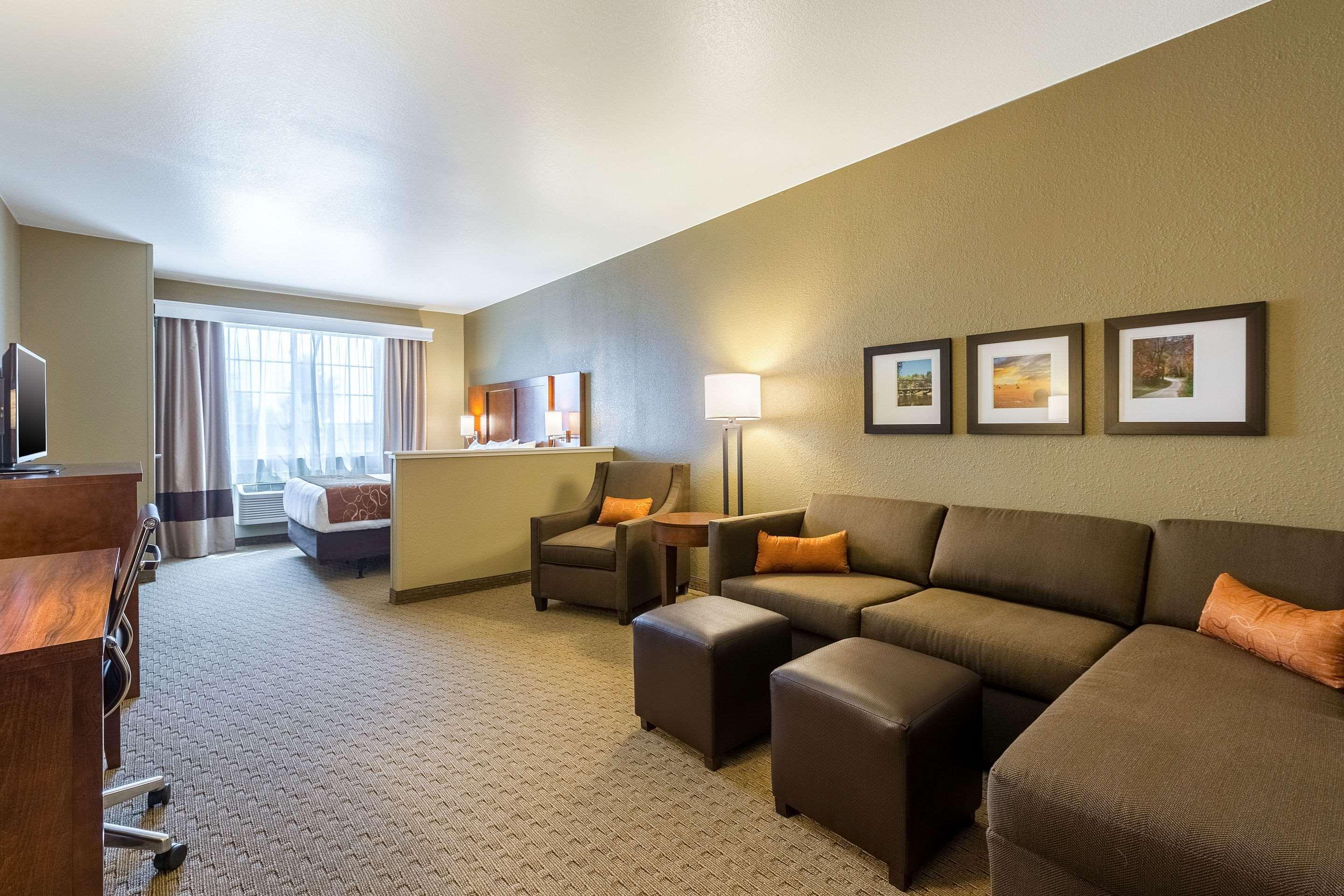 Comfort Suites Μπέρλινγκτον Εξωτερικό φωτογραφία