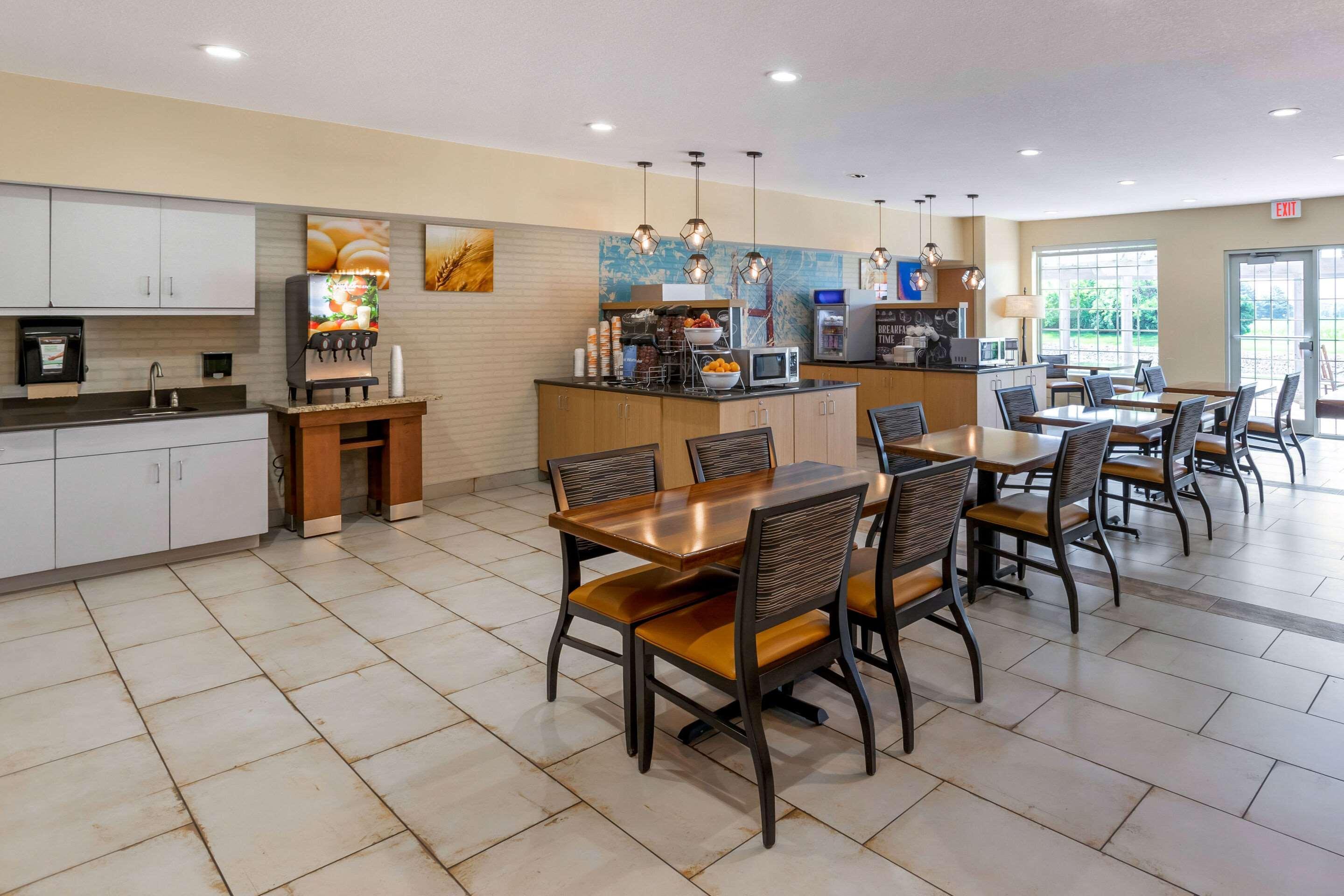 Comfort Suites Μπέρλινγκτον Εξωτερικό φωτογραφία