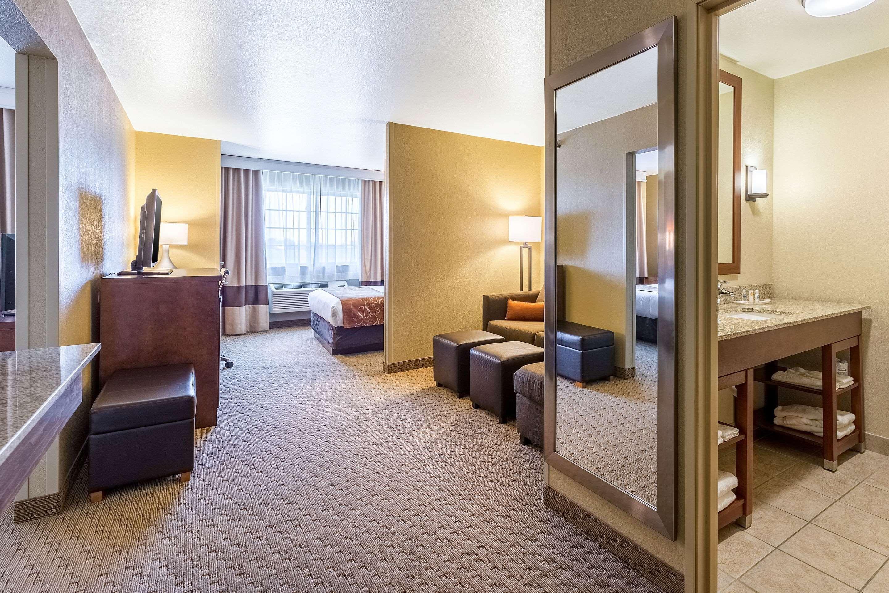 Comfort Suites Μπέρλινγκτον Εξωτερικό φωτογραφία